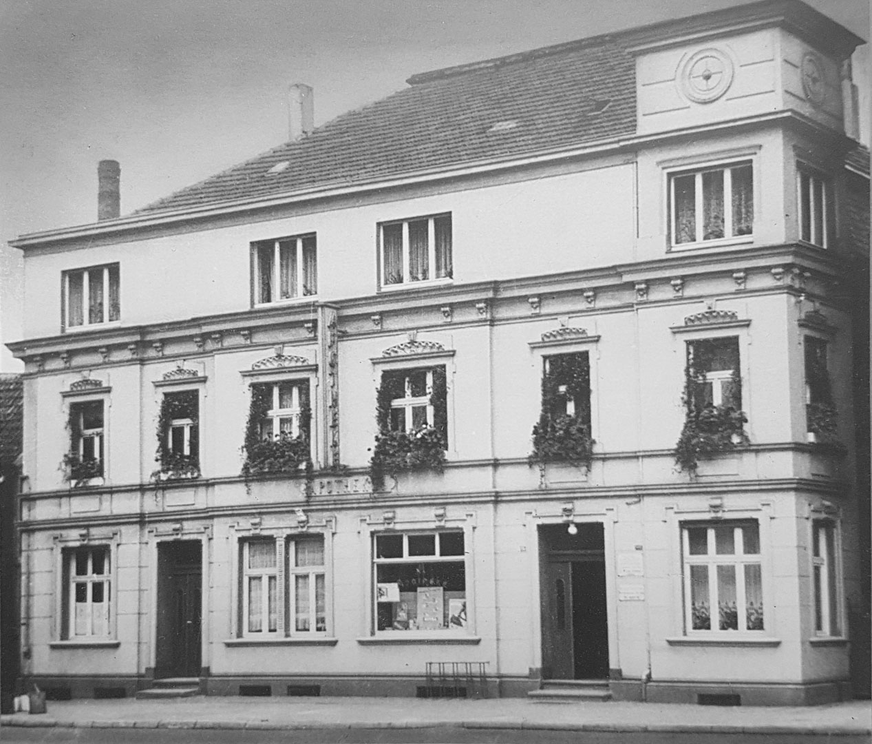 Fassade 1936 (1936)